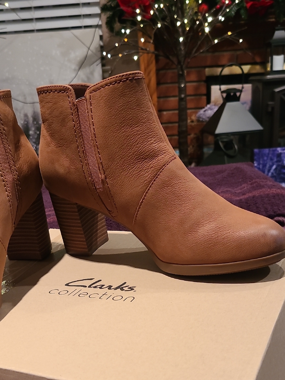 Clarks Brown Leather Stacked Heel Ankle Boots Size 9.5M